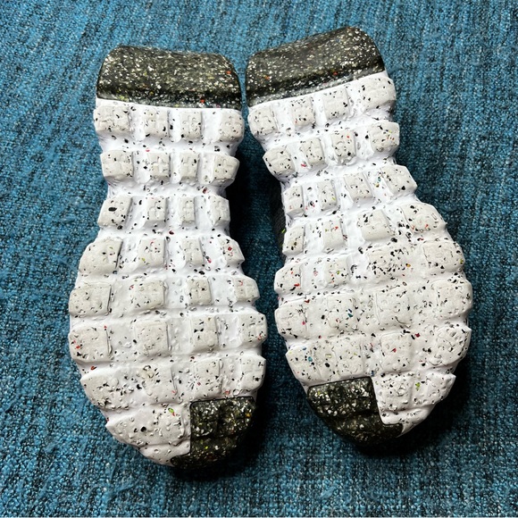 Nike Space Hippie 04 Sneakers in Black Grey Volt - Picture 9 of 11